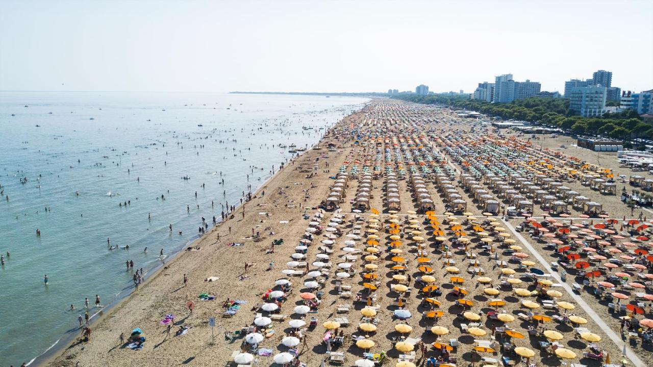 Appartamenti Villaggio Giardino Lignano Sabbiadoro Exterior foto